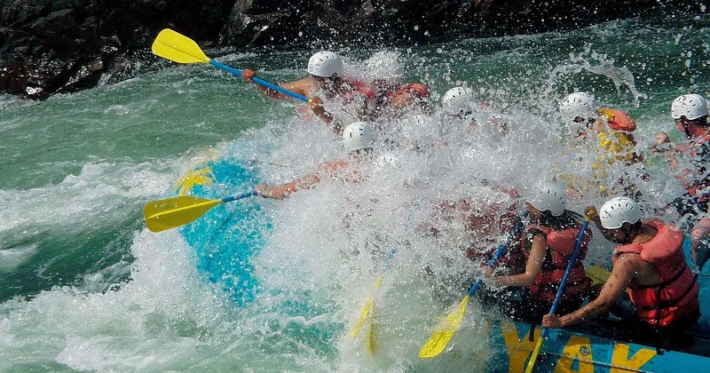Saut à l'élastique, canyoning, rafting : quand il faut vraiment se mouiller